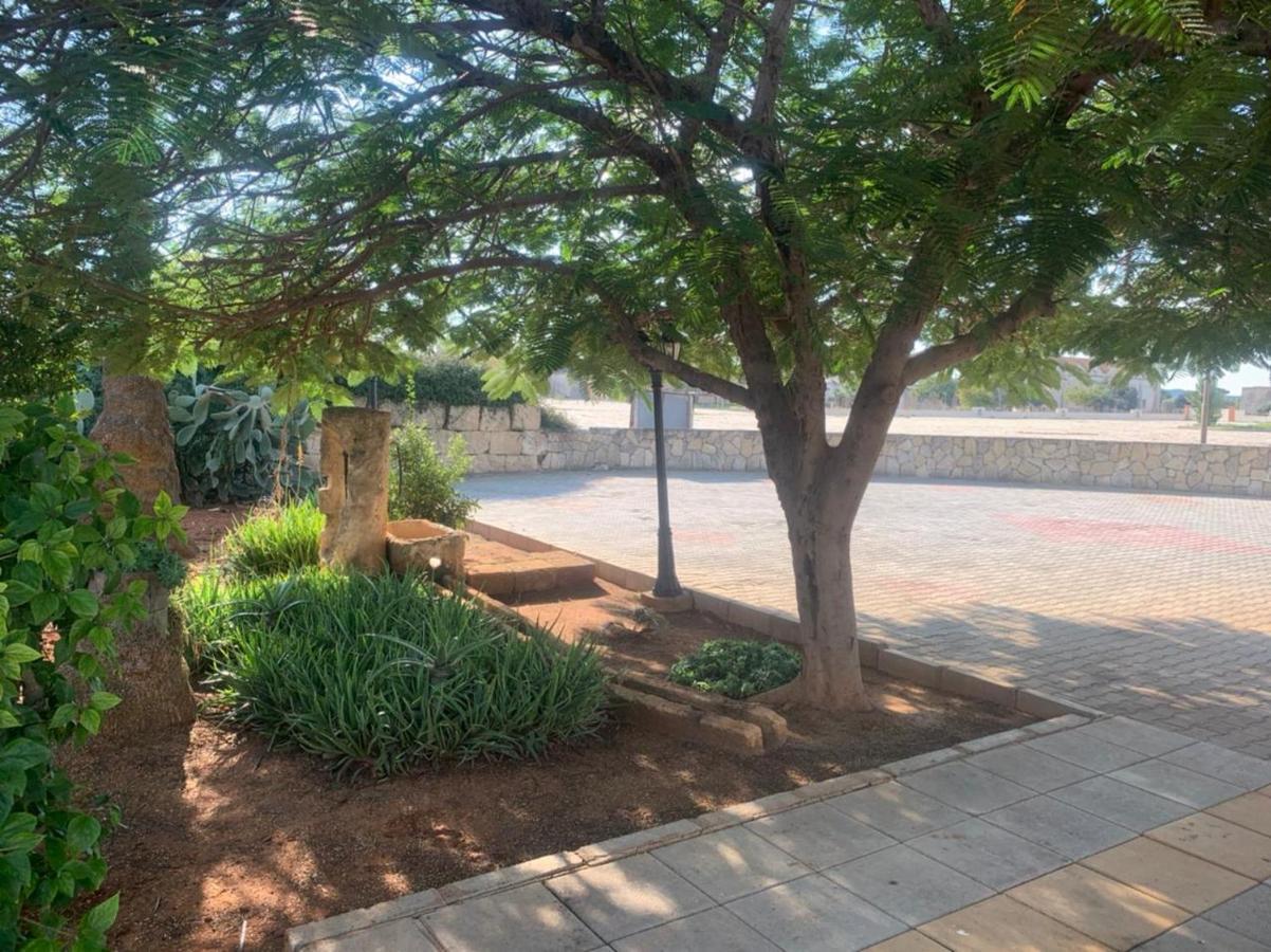 Villa Lembos Hotel Karpaz Rizokarpaso Dış mekan fotoğraf